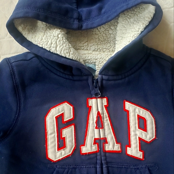 Gap 2T sherpa lined full-zip sweater - Picture 2 of 2